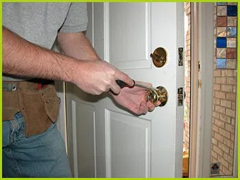 Expert Locksmith Services Columbus, OH 614-504-2010 Expert Locksmith Services Columbus, OH 614-504-2010 - 9-locks-change